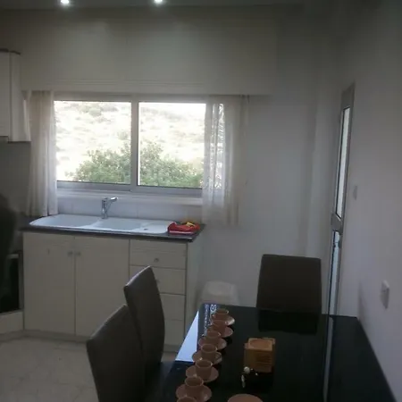 3 Bedroom Apt With Sea View Near Four Seasons Appartamento Limisso